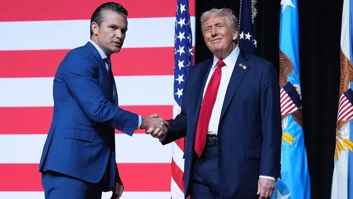 Trump ne cache plus qu'il prépare la guerre...