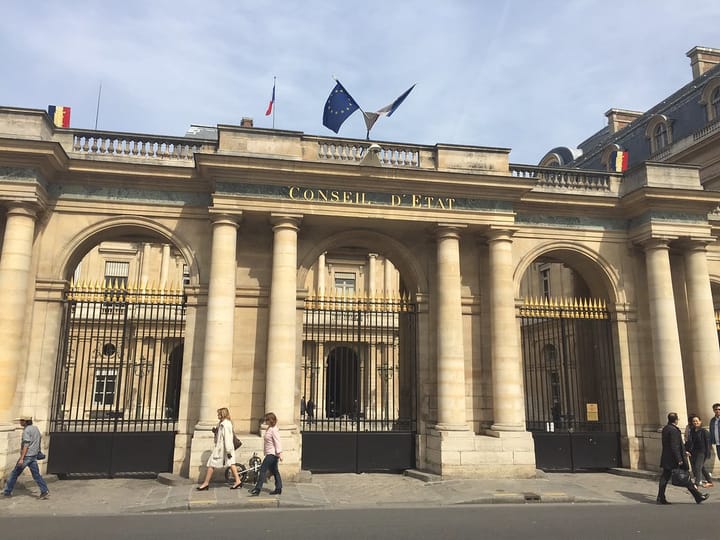 L’apparente partialité du Conseil d’Etat envers le passe sanitaire pose problème