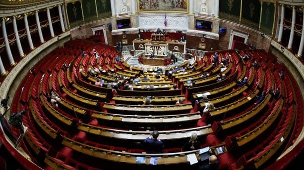 Règles douloureuses : la descente d’organes du RN, par Modeste Schwartz