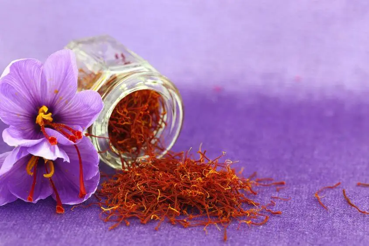 Le safran ou l’or rouge aux bienfaits incroyables