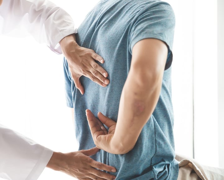 Quelles solutions naturelles adopter pour soulager un mal de dos ?
