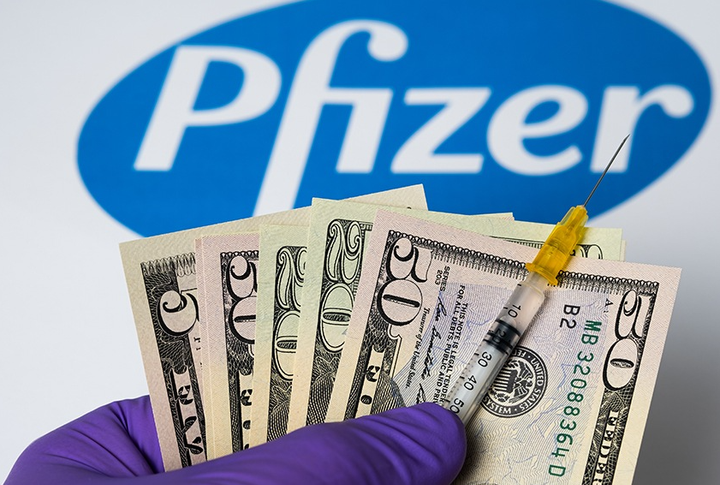 Pfizer veut préserver ses profits sur les vaccins en 2023