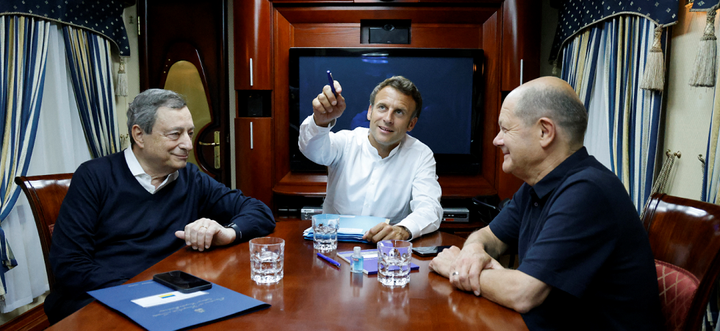 Macron a souffert à cause des « liens avec Poutine » : l’arrière-plan d’un scandale « virtuel », par Mikhaïl Rostovski