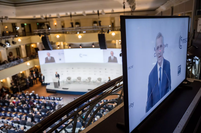 Munich : psychothérapie collective pour Occidentaux angoissés  par Ulrike Reisner