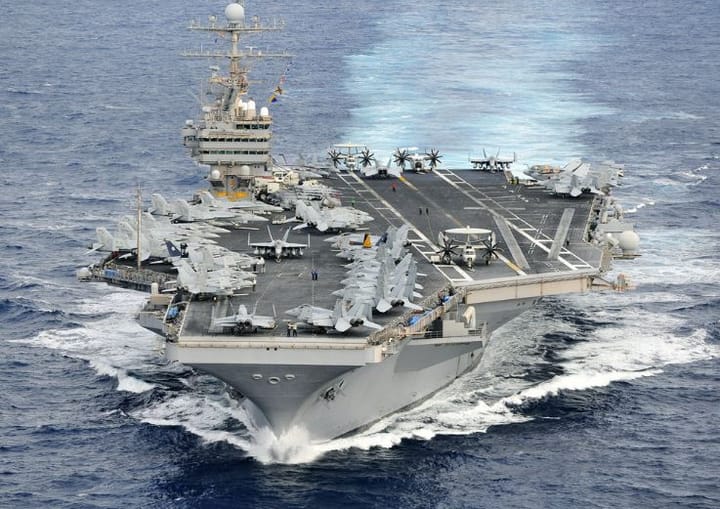 Sous prétexte d’aider la Turquie, les USA envoient un groupe de porte-avions, par TopWarpar