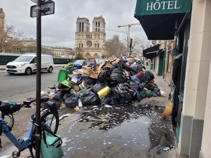 La grève des éboueurs illustration du macrono-mélenchonisme