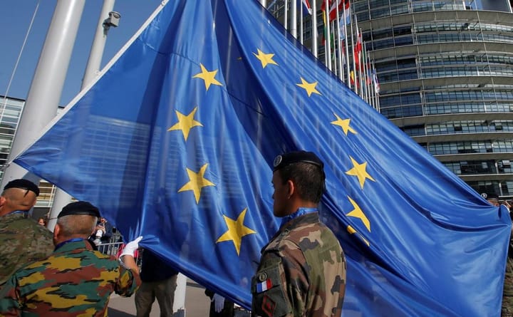Bruxelles impose une dette commune pour l’achat d’armes, par Ulrike Reisner