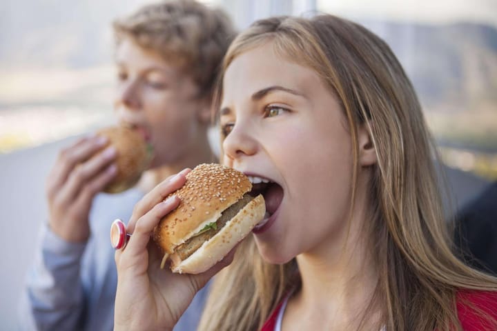 Pol Quadens : « la société de consommation avachit les gens »