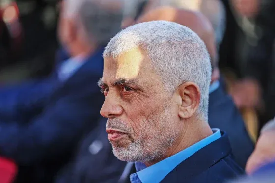 Yahya Sinwar, le cerveau de l’attaque du 7 octobre 2023, est annoncé mort dans un combat à Gaza