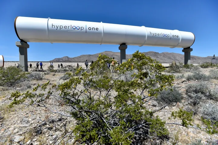 Elon Musk dévoile son tunnel transatlantique ultra-rapide  