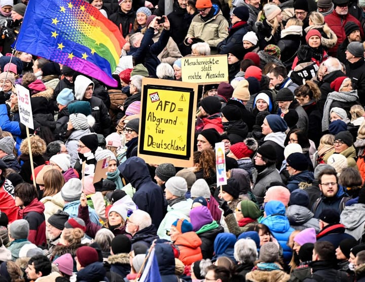 Les gouvernements des perdants détruisent le centre de l’Europe, par Ulrike Reisner
