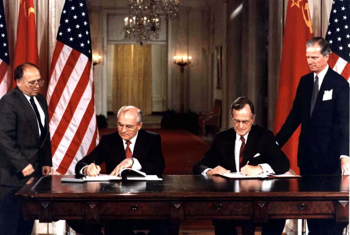 Mikhail Gorbatchev et la fin de la guerre froide, par Leo Ensel