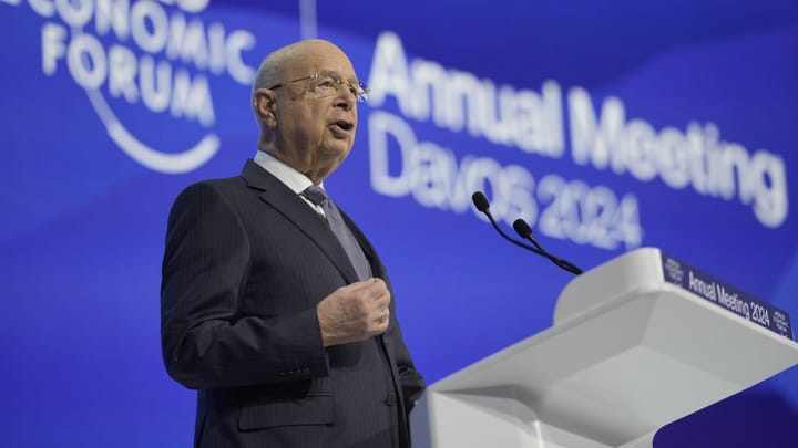 Klaus Schwab démissionne : ce qu’il disait de la sécurité sociale