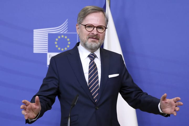 Les critiques envers Bruxelles et Kiev s’intensifient également à Prague, par Ulrike Reisner